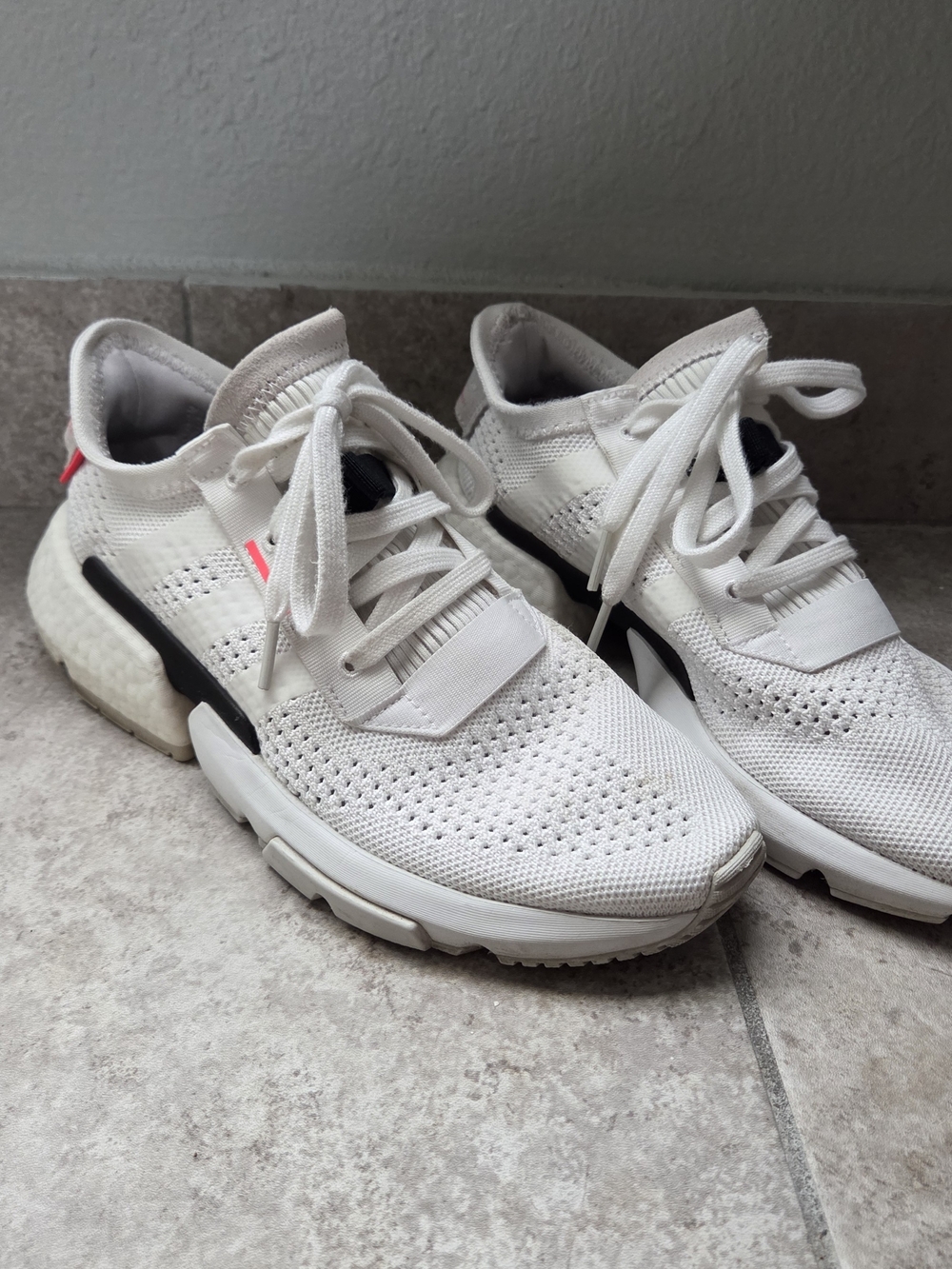 White Men's Adidas Sneakers